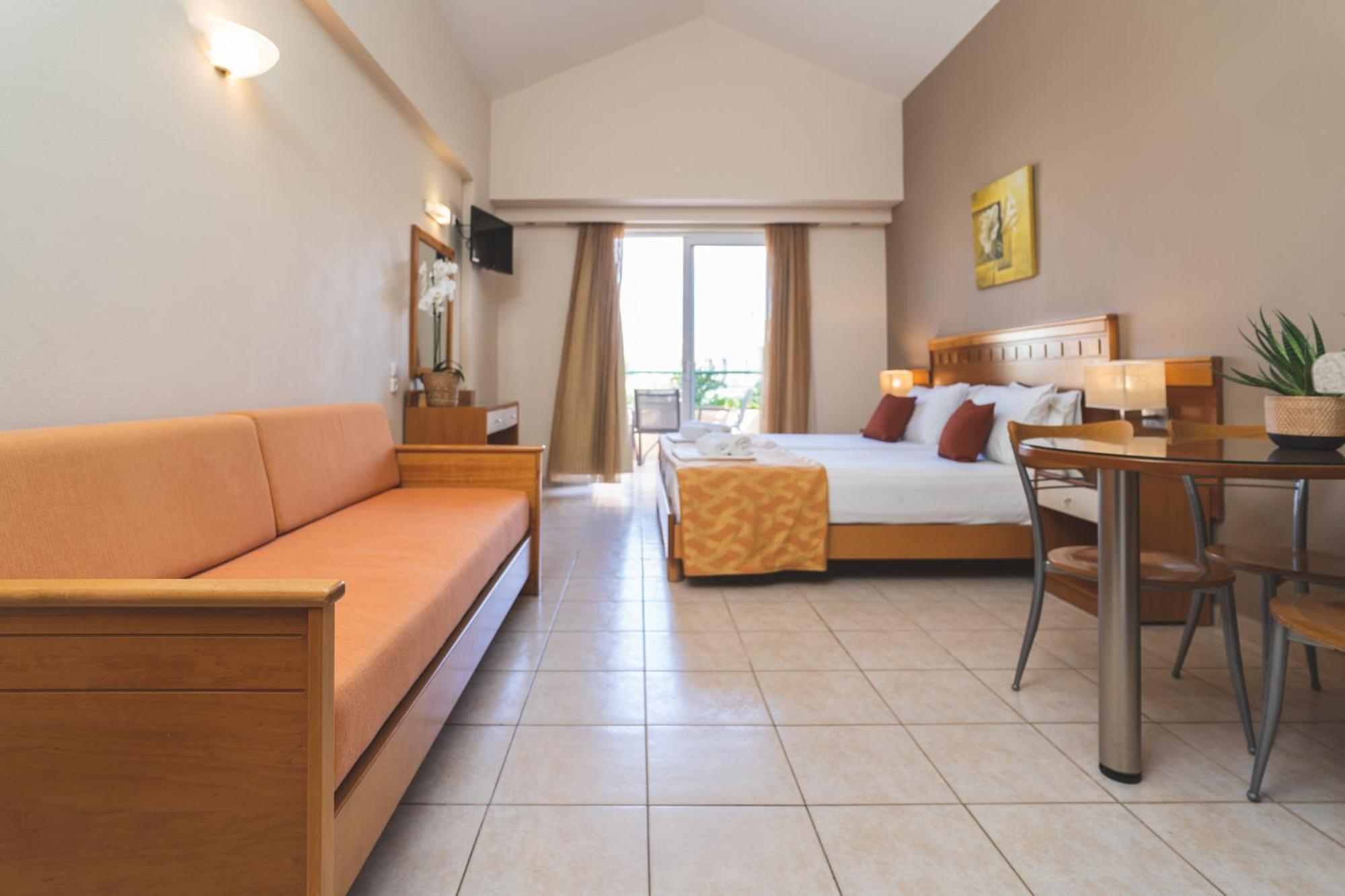 Helios Apartments Kato Daratso Habitación foto